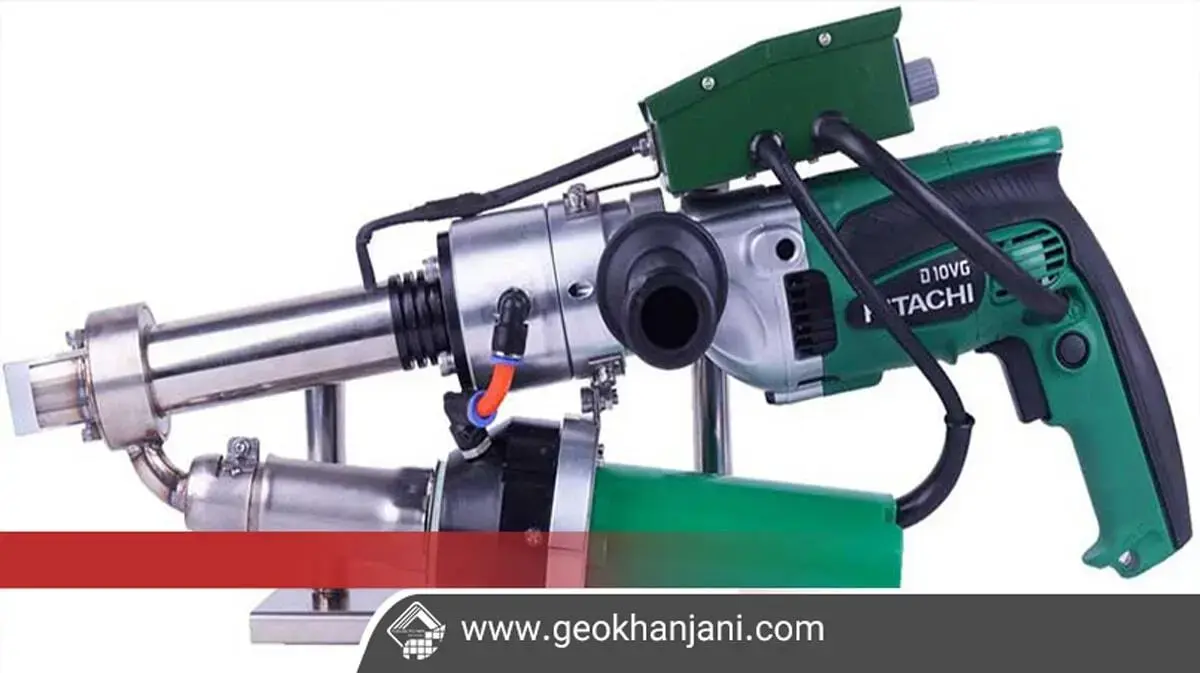 دستگاه جوش اکسترودر (Extruder Welding Machine) یک نوع دستگاه جوشکاری است که برای اتصال دو قطعه پلاستیکی به یکدیگر با استفاده از حرارت و فشار به کار میرود.