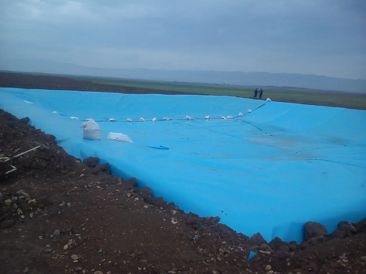 ساخت استخر ذخیره آب کشاورزی طوبی با ورق ژئوممبران