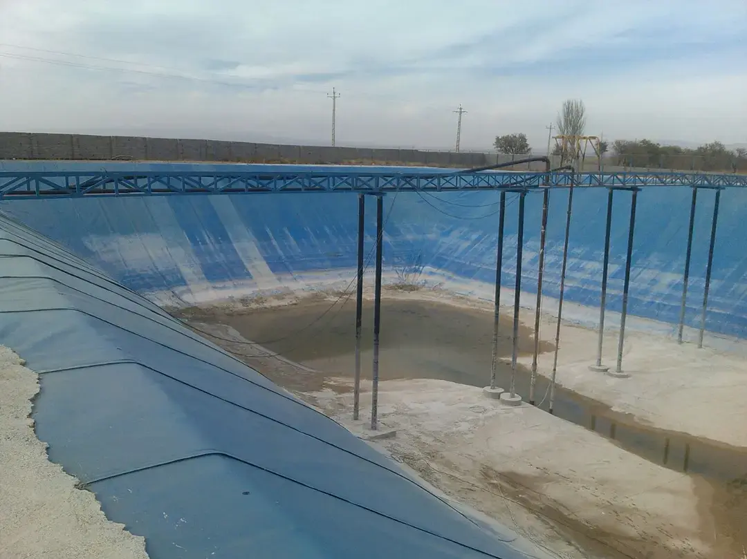 مخزن ذخیره آب کشاورزی فیروزکوه