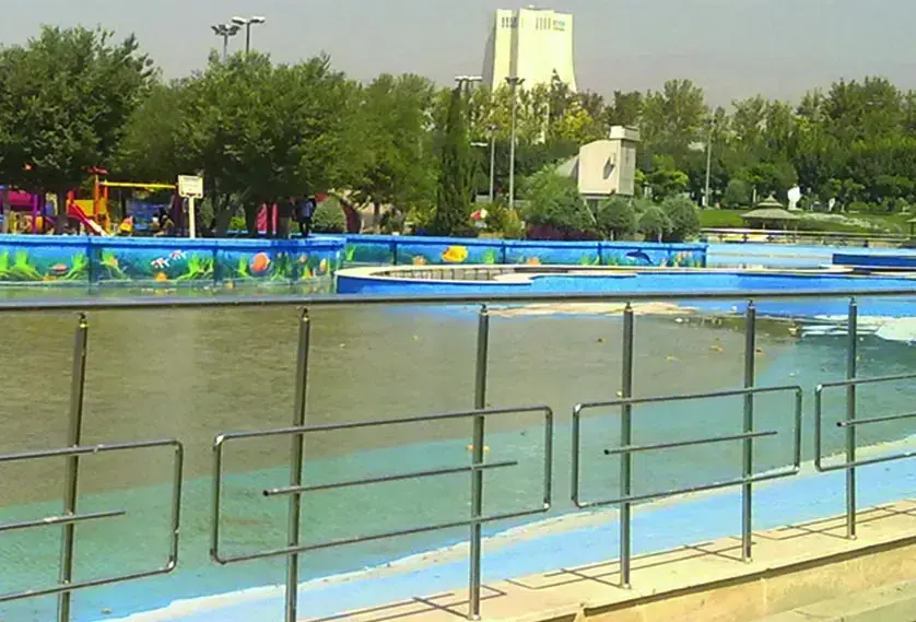 بناء بحيرة ترفيهية